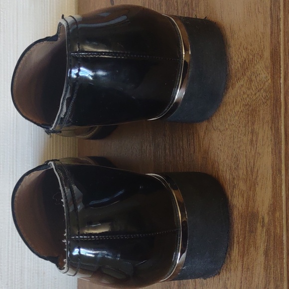 Franco Sarto Black Patent Slip-On Lug Sole Loafers - Size 8.5M - Picture 4 of 9